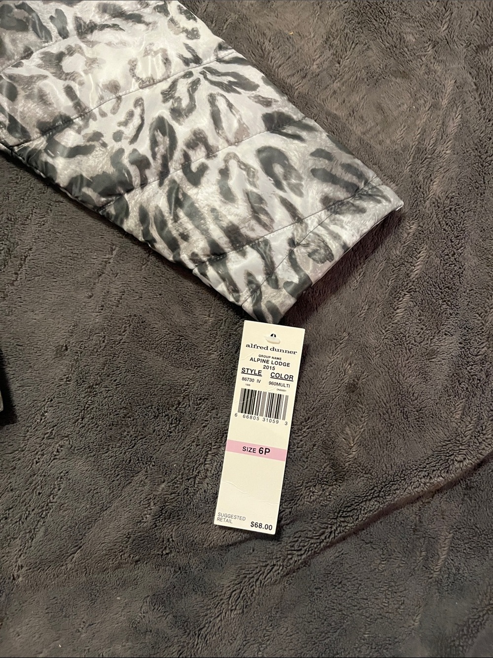 Alfred Dunner Women’s Gray Leopard-Print Puffer Jacket - Picture 2 of 4